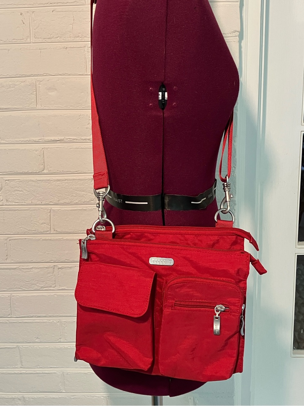 Baggallini Modern Everywhere Slim Crossbody Bag Beet Red Nylon Travel Purse